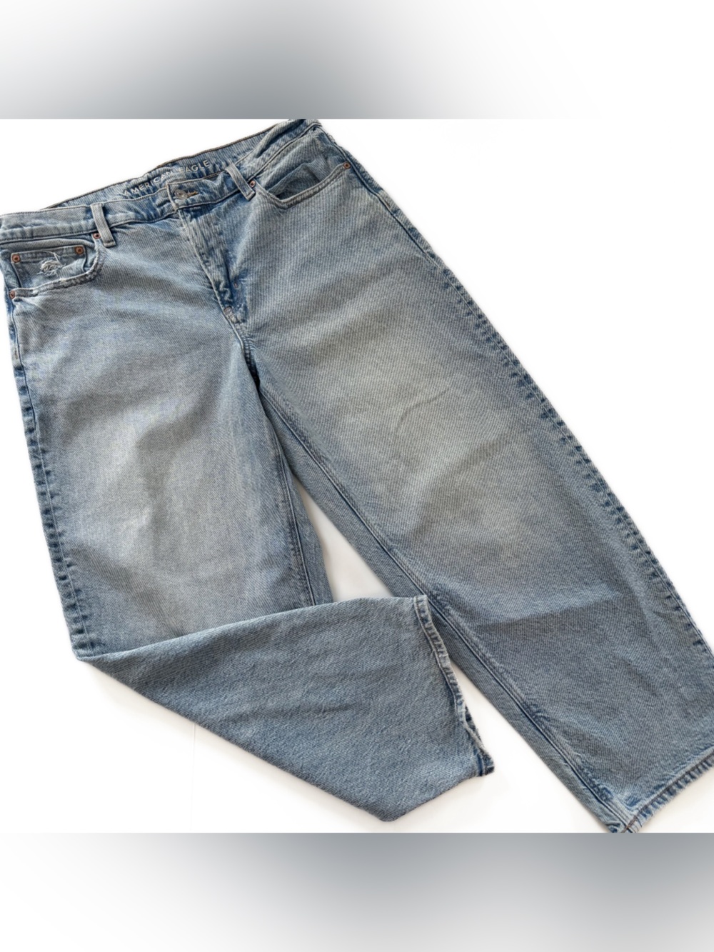 American Eagle Jeans Womens 12 Regular Barrel Leg Strigid Light Wash